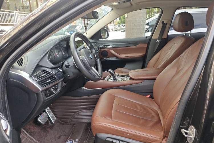 Used BMW X6 2017 xDrive35i Leading Model Left Front Seat