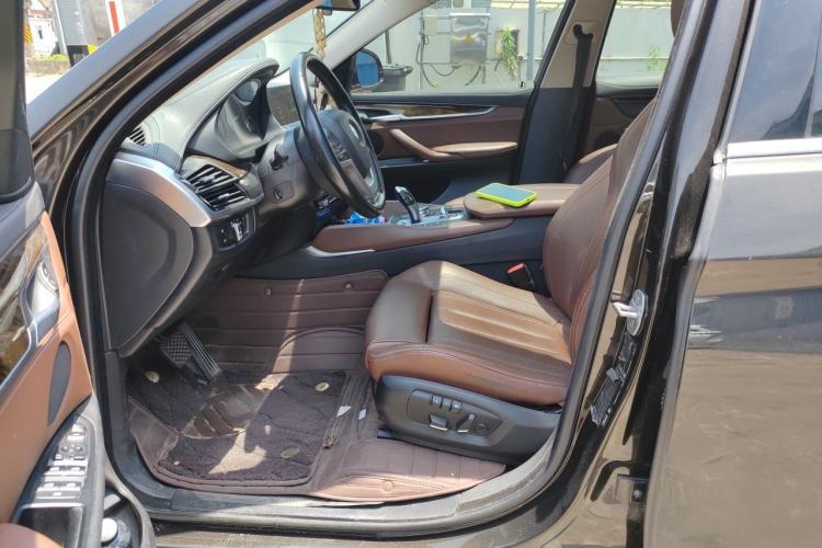 Used BMW X6 2017 xDrive28i Left Front Seat