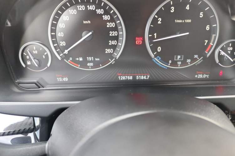 Used BMW X6 2017 xDrive35i Leading Model Odometer Close Up