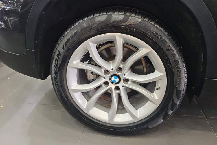 Used BMW X6 2017 xDrive35i M Sport Middle East Right Rear Wheel Hub