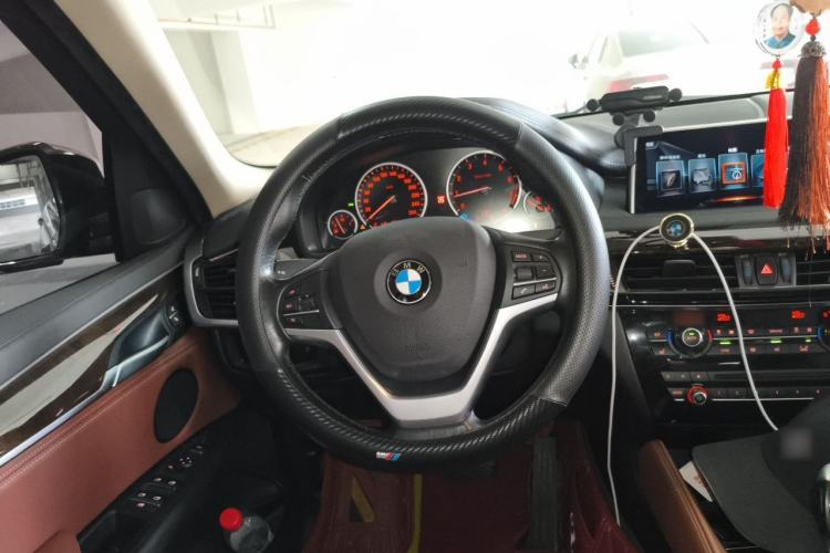 Used BMW X6 2017 xDrive28i Steering Wheel