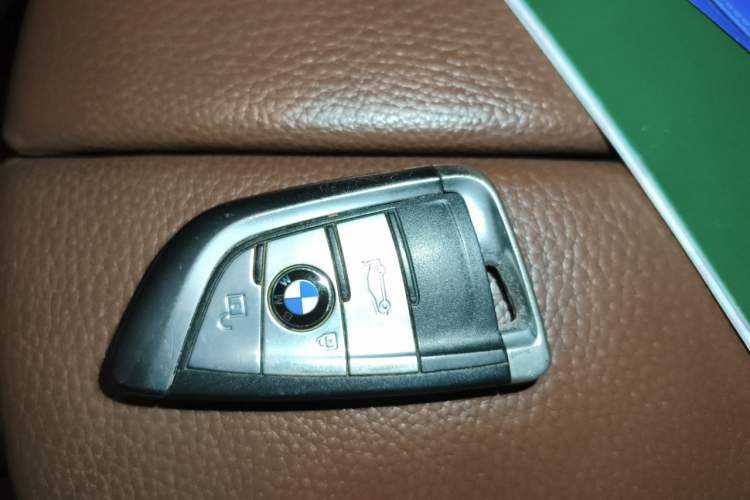 Used BMW X6 2017 xDrive35i Luxury Edition Vehicle Key