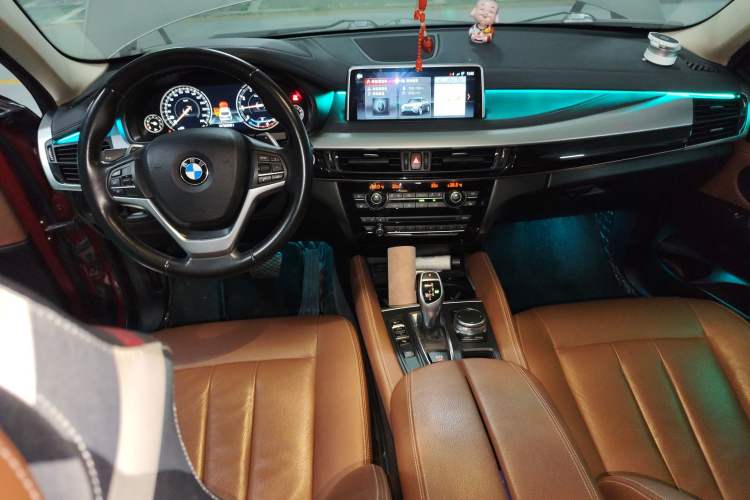 Used BMW X6 2017 xDrive35i Leading Model Center Console