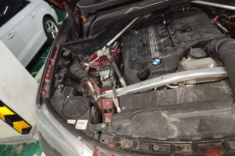 Used BMW X6 2017 xDrive35i Leading Model Engine Bay Right