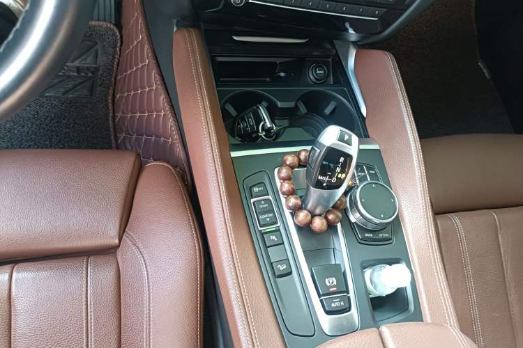 Used BMW X6 2017 xDrive28i Gear Lever