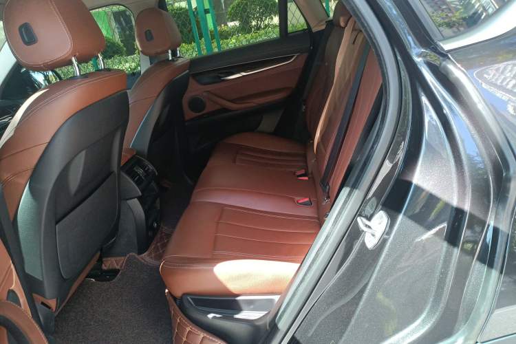 Used BMW X6 2017 xDrive28i Left Rear Seat