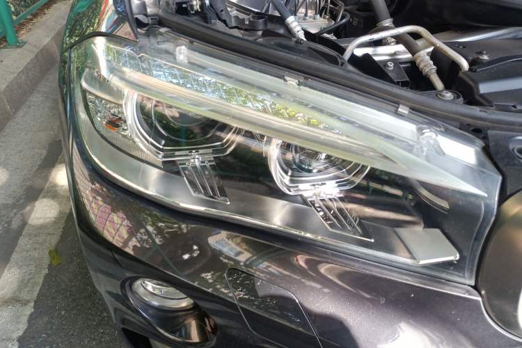 Used BMW X6 2017 xDrive28i Right Front Headlight