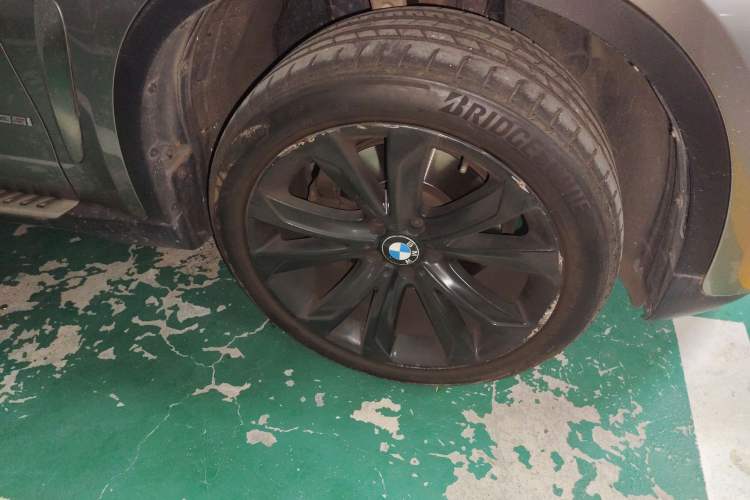Used BMW X6 2017 xDrive35i Leading Model Right Front Wheel Hub