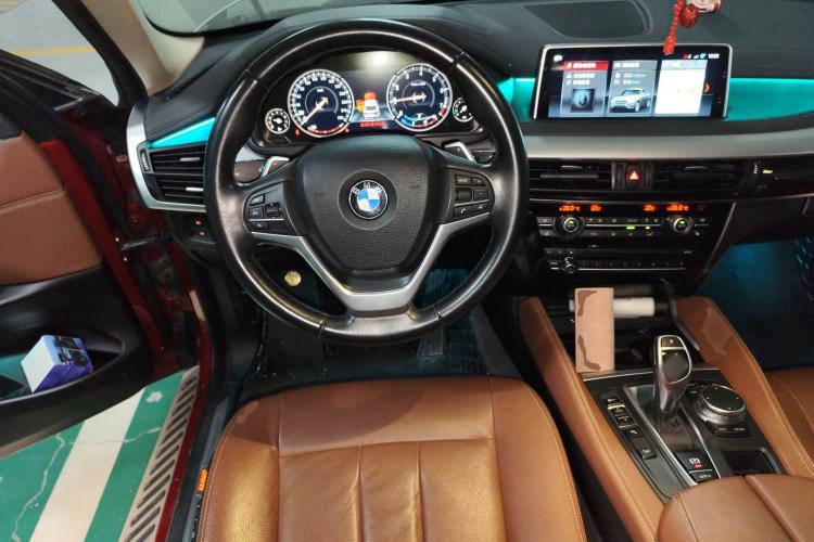 Used BMW X6 2017 xDrive35i Leading Model Steering Wheel