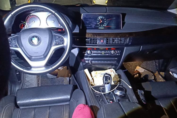 Used BMW X6 2017 xDrive28i Center Console