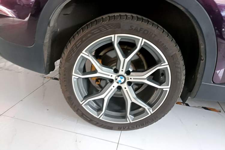 Used BMW X6 2017 xDrive28i Right Rear Wheel Hub