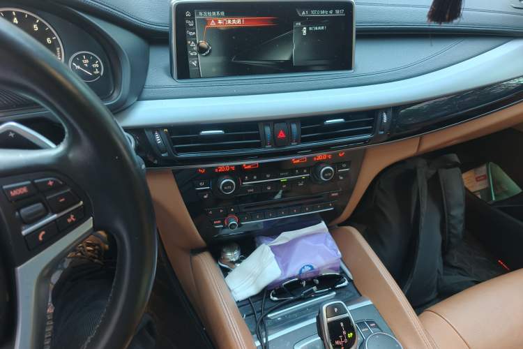 Used BMW X6 2017 xDrive35i Leading Model Audio And AC Panel