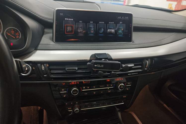 Used BMW X6 2017 xDrive35i Leading Model Audio And AC Panel