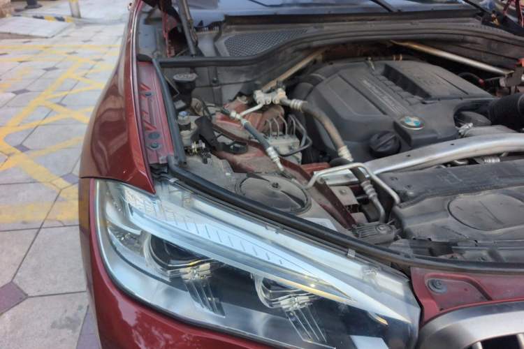 Used BMW X6 2017 xDrive35i Leading Model Engine Bay Right