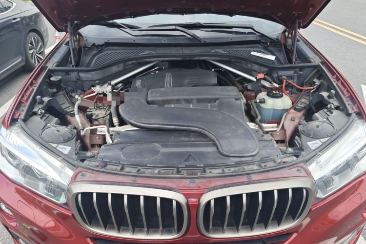 Used BMW X6 2017 xDrive28i Engine Bay
