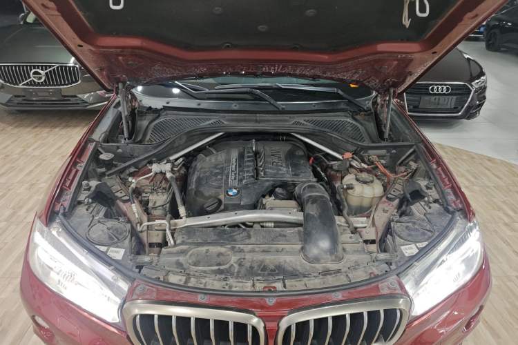 Used BMW X6 2017 xDrive35i Leading Model Engine Bay