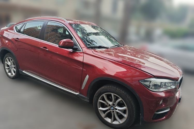 Used BMW X6 2017 xDrive35i Leading Model Front Right 45 Deg