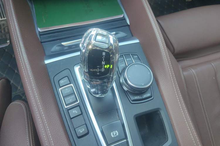 Used BMW X6 2017 xDrive28i Gear Lever