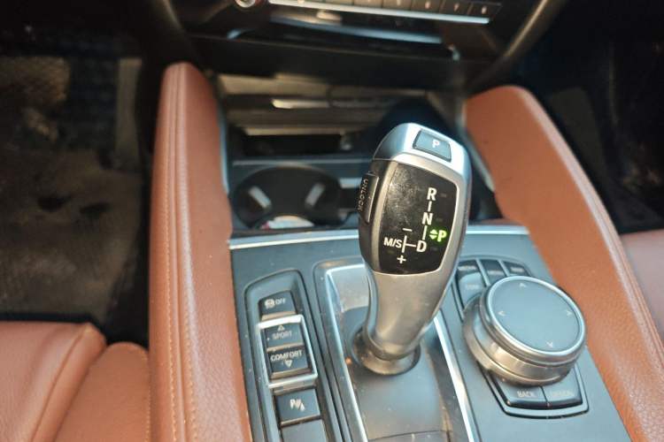 Used BMW X6 2017 xDrive28i Gear Lever