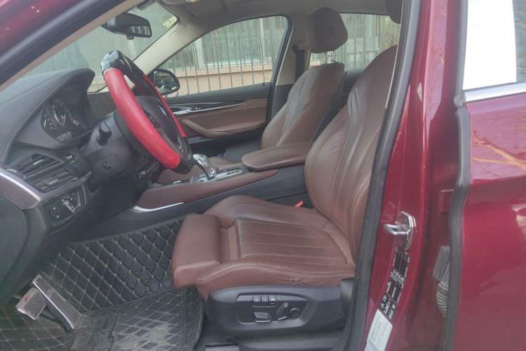 Used BMW X6 2017 xDrive28i Left Front Seat