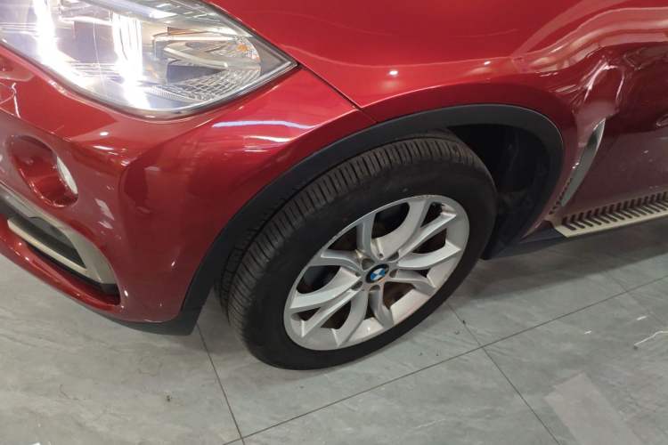 Used BMW X6 2017 xDrive28i Left Front Wheel Hub