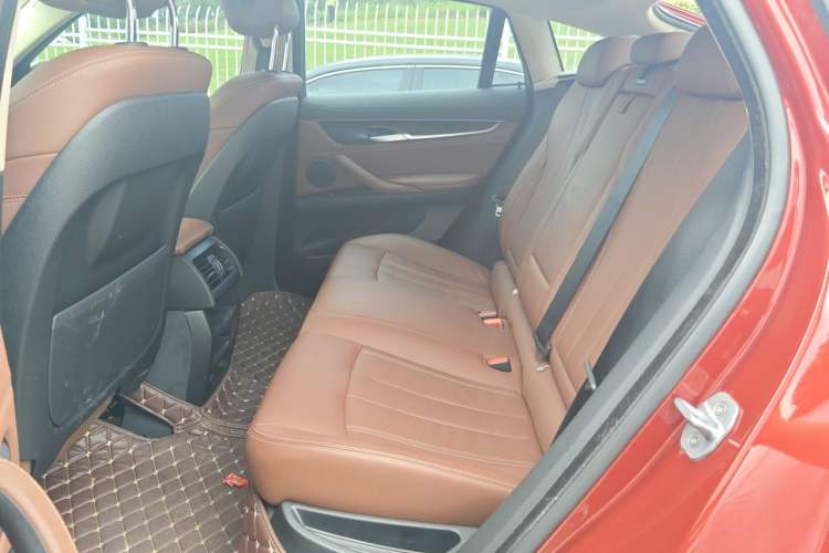 Used BMW X6 2017 xDrive28i Left Rear Seat