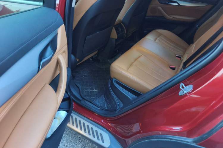 Used BMW X6 2017 xDrive35i Leading Model Left Rear Seat