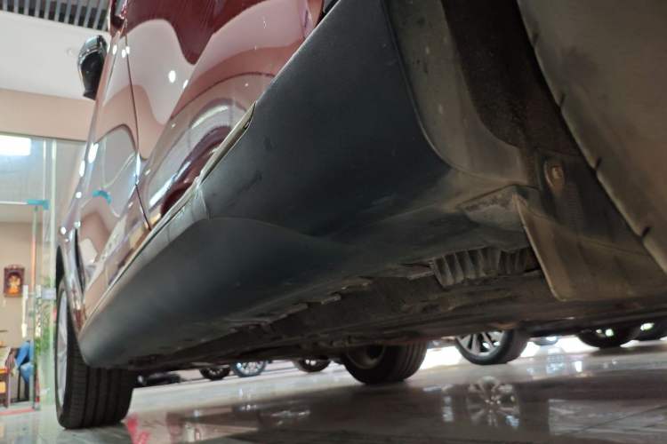 Used BMW X6 2017 xDrive28i Left Side Sill