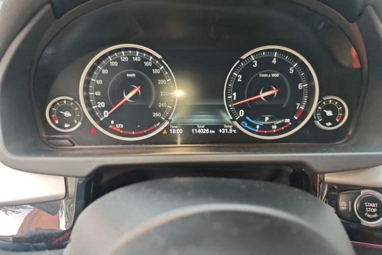 Used BMW X6 2017 xDrive35i Leading Model Odometer Close Up