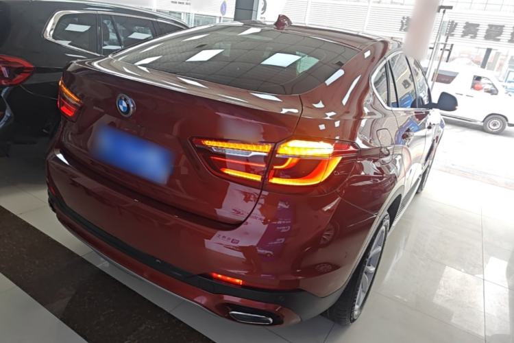 Used BMW X6 2017 xDrive35i M Sport Middle East Rear Right 45 Deg
