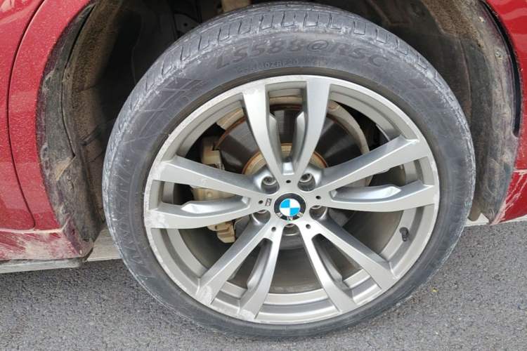 Used BMW X6 2017 xDrive35i M Sport Edition Right Front Wheel Hub