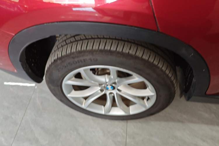 Used BMW X6 2017 xDrive28i Right Rear Wheel Hub