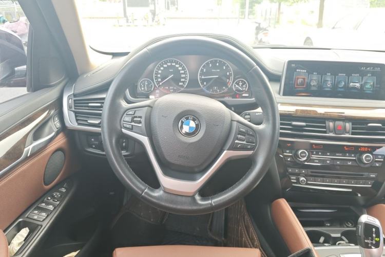 Used BMW X6 2017 xDrive28i Steering Wheel