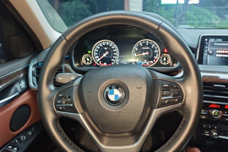 Used BMW X6 2017 xDrive28i Steering Wheel