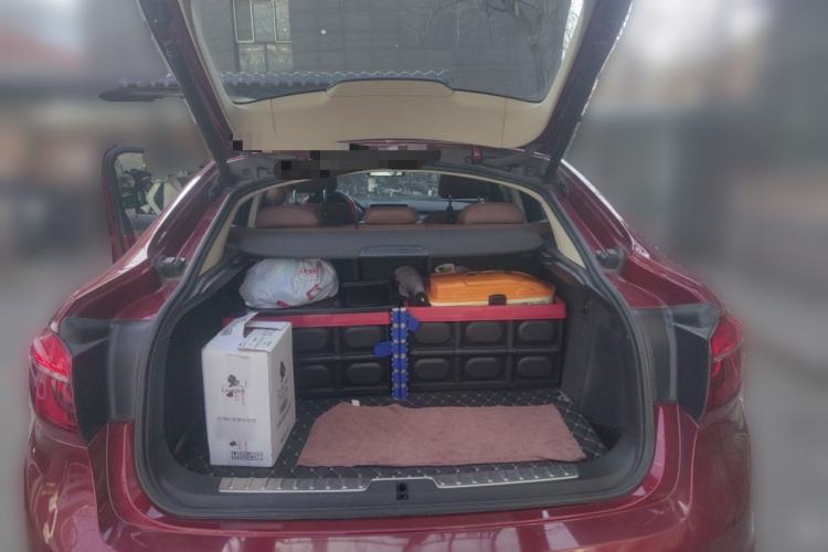 Used BMW X6 2017 xDrive28i Trunk
