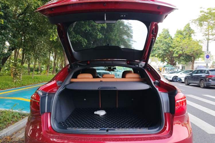 Used BMW X6 2017 xDrive35i M Sport Edition Trunk