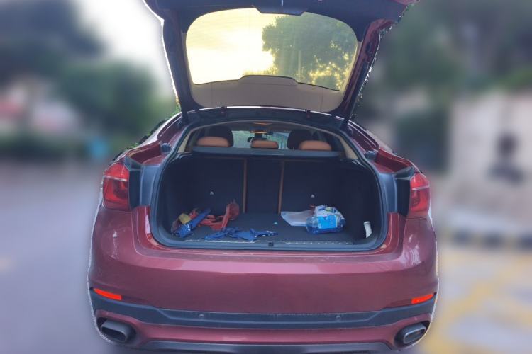 Used BMW X6 2017 xDrive35i Leading Model Trunk