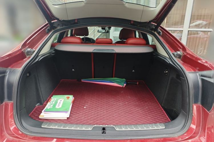 Used BMW X6 2017 xDrive35i Leading Model Trunk