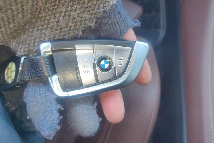 Used BMW X6 2017 xDrive28i Vehicle Key