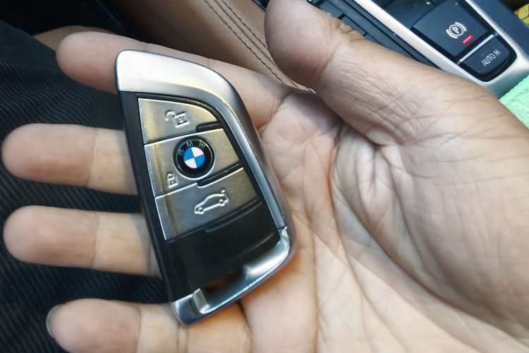 Used BMW X6 2017 xDrive35i Leading Model Vehicle Key