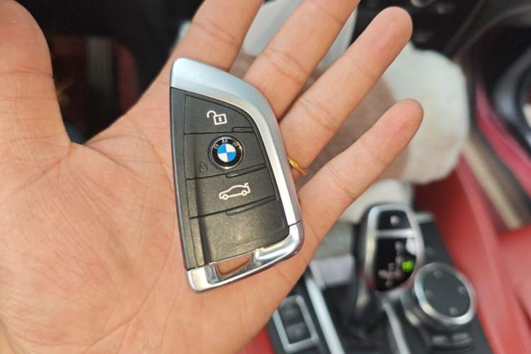 Used BMW X6 2017 xDrive35i Leading Model Vehicle Key