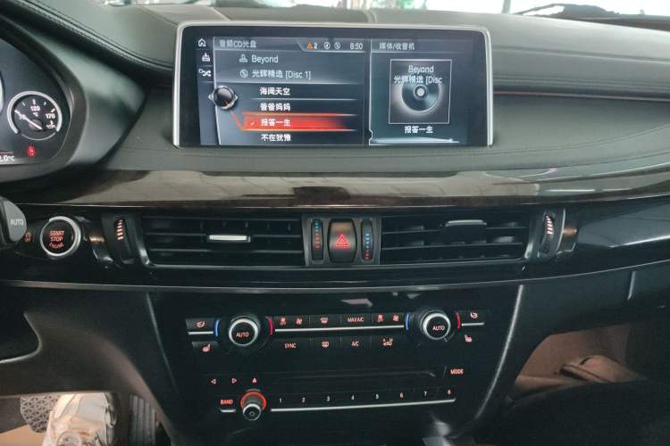 Used BMW X6 2017 xDrive28i Audio And AC Panel