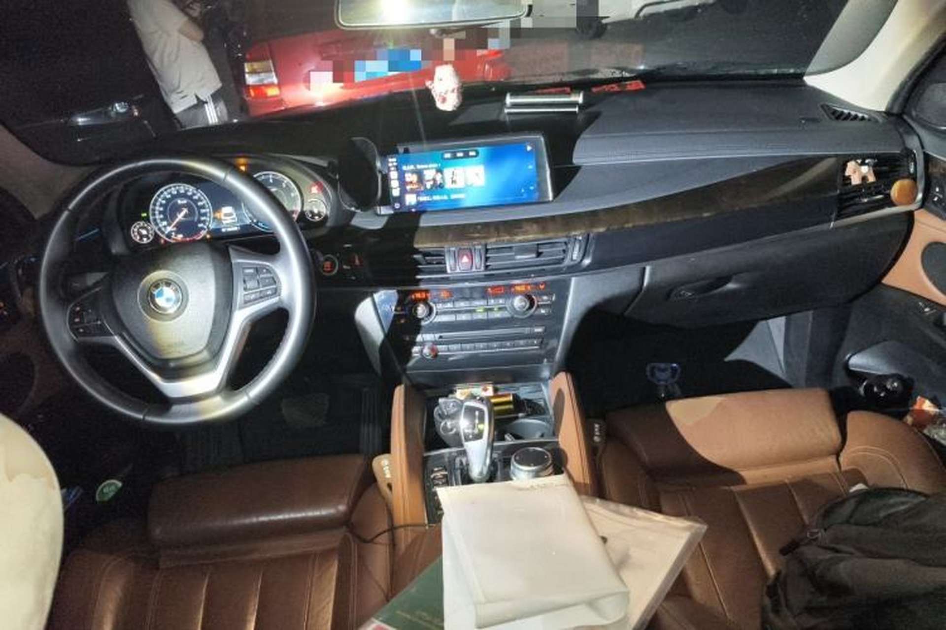 Used BMW X6 2017 xDrive28i Center Console