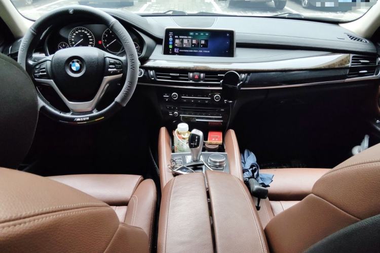 Used BMW X6 2017 xDrive28i Center Console