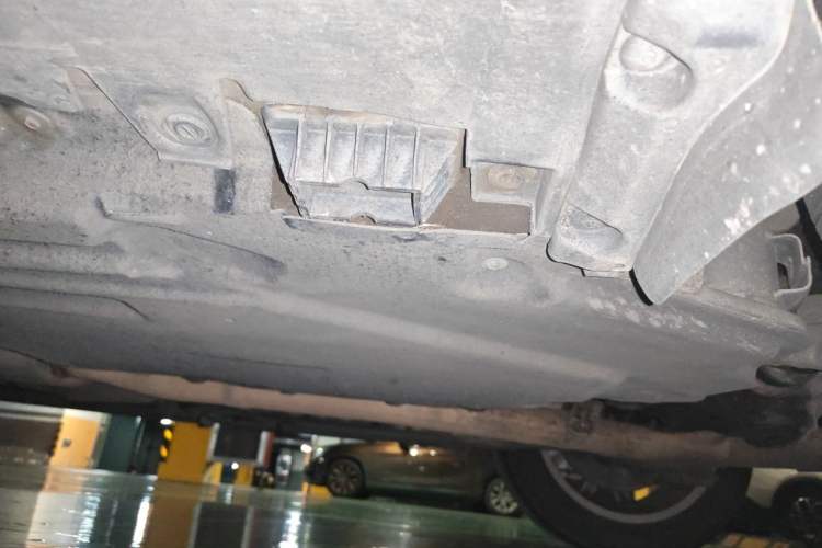 Used BMW X6 2017 xDrive28i Chassis Rear Left