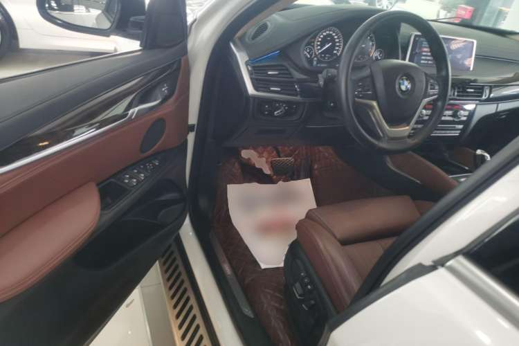 Used BMW X6 2017 xDrive28i Driver Seat