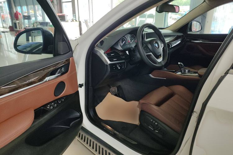 Used BMW X6 2017 xDrive28i Driver Seat