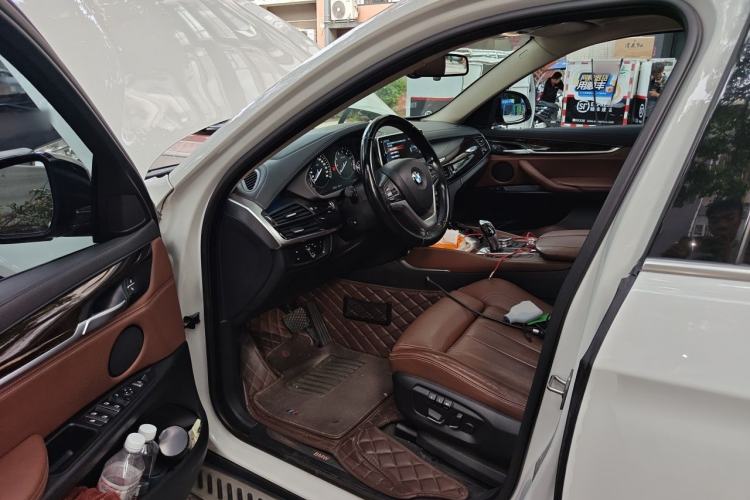 Used BMW X6 2017 xDrive28i Driver Seat