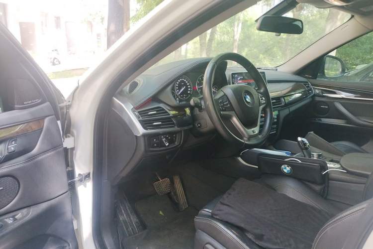 Used BMW X6 2017 xDrive28i Driver Seat