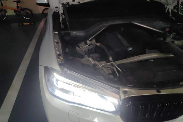 Used BMW X6 2017 xDrive35i M Sport Edition Engine Bay Right